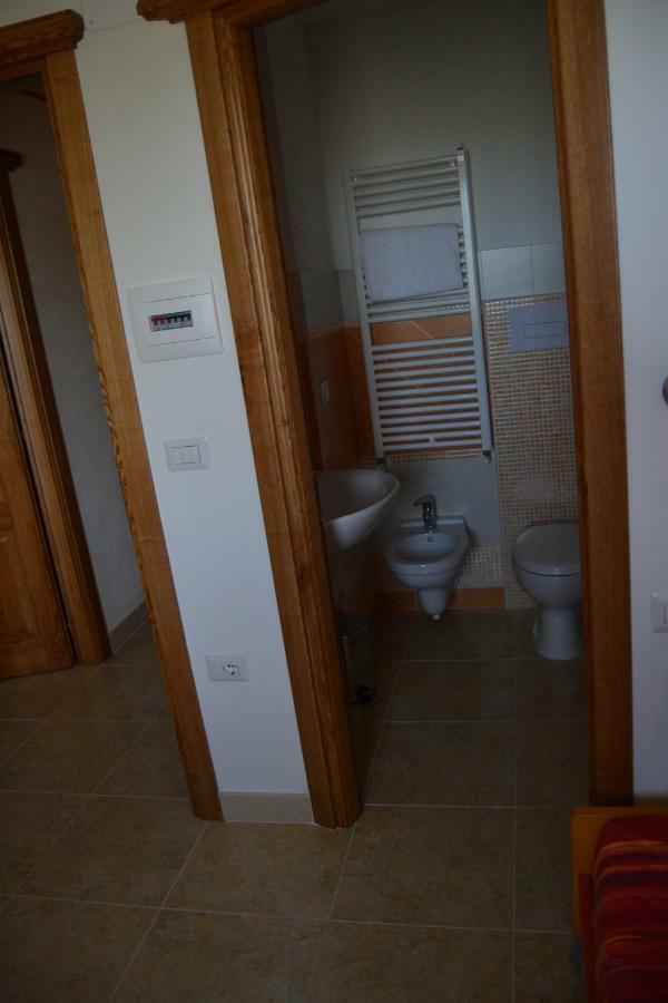 B&B Gennargentu Фонни Экстерьер фото
